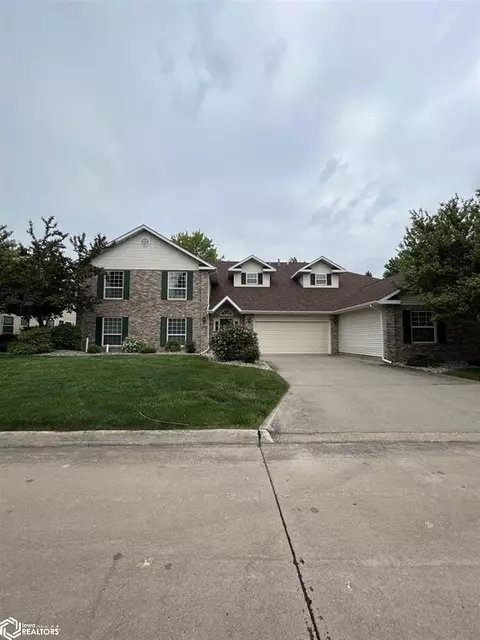 1505 B Orchard Meadows Dr #B, Burlington, IA 52601