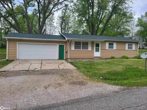 202 S Clayton St, Afton, IA 50830