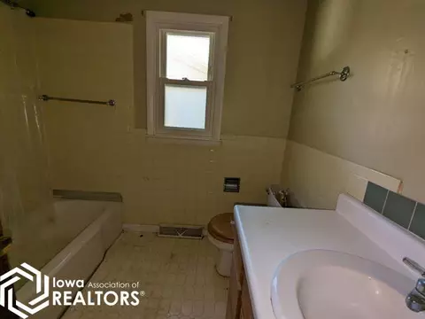 910 Stadium Dr, Macomb, IL 61455 photo 10