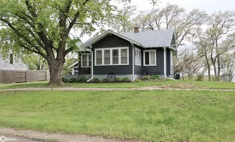 505 Main St, Cumberland, IA 50843