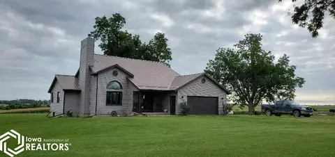 2562 Oaks Ave # -A, Marshalltown, IA 50158