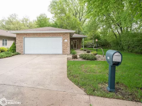 2140 W State St, Mason City, IA 50401