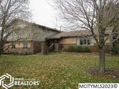 2585 Oak Ave, Garner, IA 50438