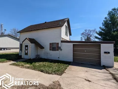 202 N Oak St, New London, IA 52645