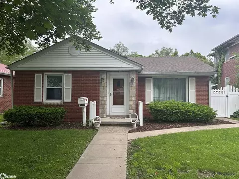 1432 Avenue F, Fort Madison, IA 52627