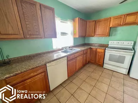 15 3rd Ave SW, Hampton, IA 50441 photo 2