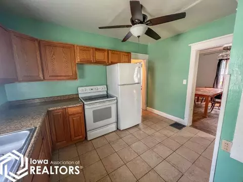 15 3rd Ave SW, Hampton, IA 50441 photo 3