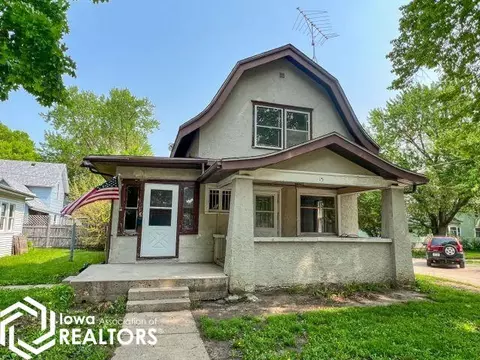 15 3rd Ave SW, Hampton, IA 50441