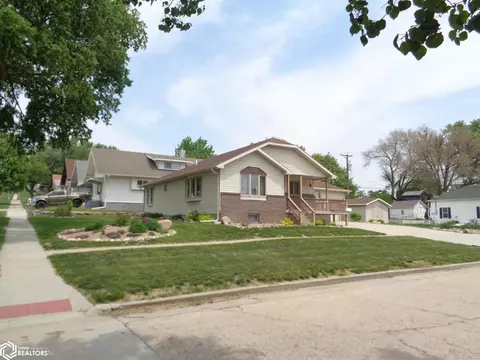 809 E Michigan St, Missouri Valley, IA 51555