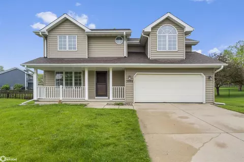 3908 Eisenhower Ave, Ames, IA 50010
