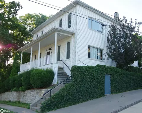212 214 Spring St, Burlington, IA 52601