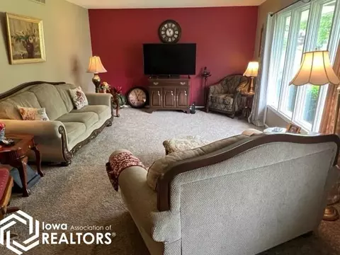 210 E Franklin, Centerville, IA 52544 photo 3