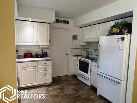 210 E Franklin, Centerville, IA 52544 photo 9