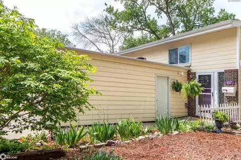 617 Meadow Pl, Ames, IA 50010