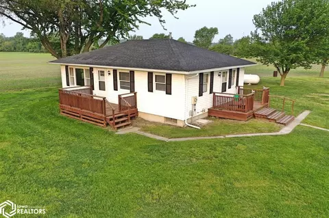 6132 Cliffland Rd, Ottumwa, IA 52501