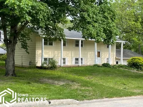 521 S Maple St, Lamoni, IA 50140
