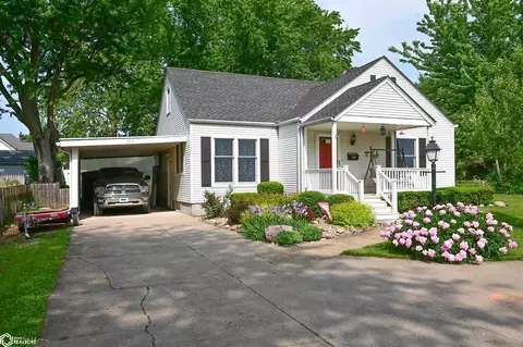 303 N West St, Bloomfield, IA 52537