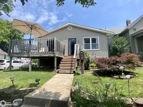 1302 S Central Ave, Burlington, IA 52601