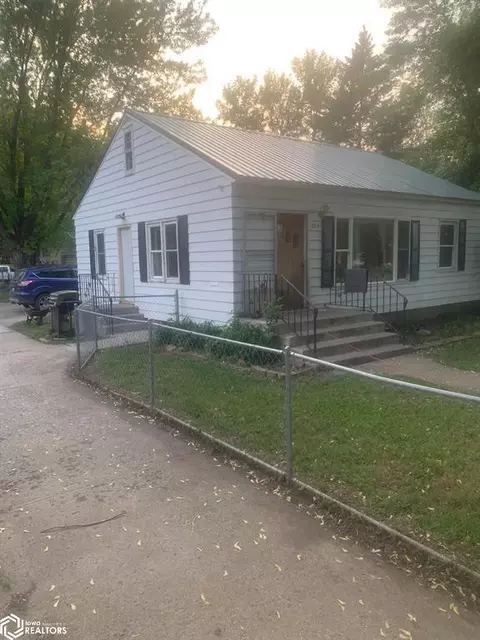 704 Des Moines Ave, Rolfe, IA 50581