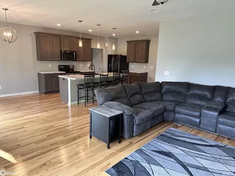 700 Willow Ct, Solon, IA 52333 photo 13