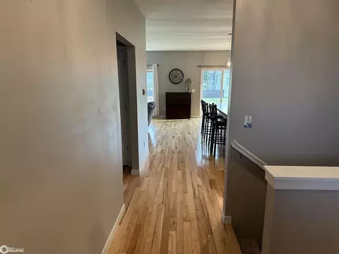 700 Willow Ct, Solon, IA 52333 photo 5