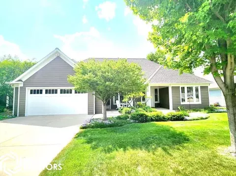 204 Harmony Dr, Saint Ansgar, IA 50472