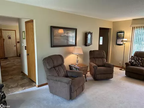 335 W Lyons St, Garner, IA 50438 photo 12
