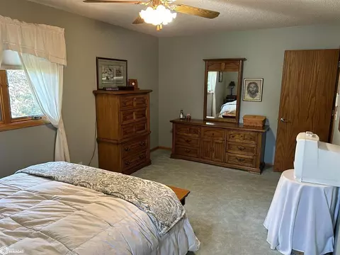 335 W Lyons St, Garner, IA 50438 photo 14