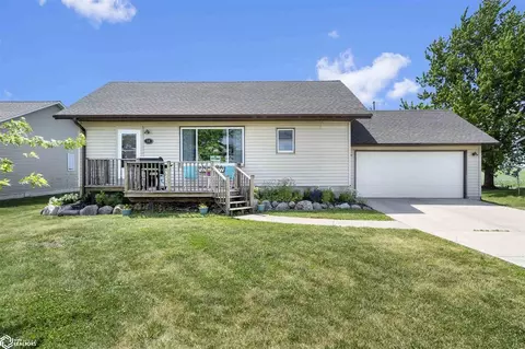 916 West St, Colo, IA 50056
