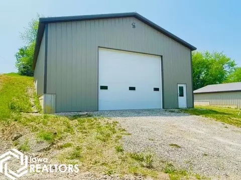 114 Primrose Ln, Montezuma, IA 50171