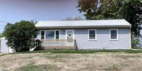 717 S Webster St, Ottumwa, IA 52501