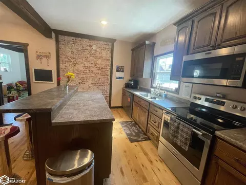 618 W State St, Centerville, IA 52544 photo 7
