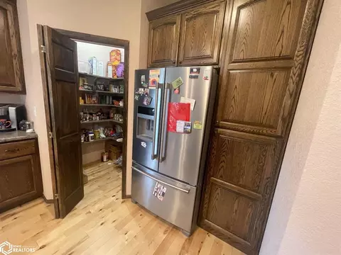618 W State St, Centerville, IA 52544 photo 9