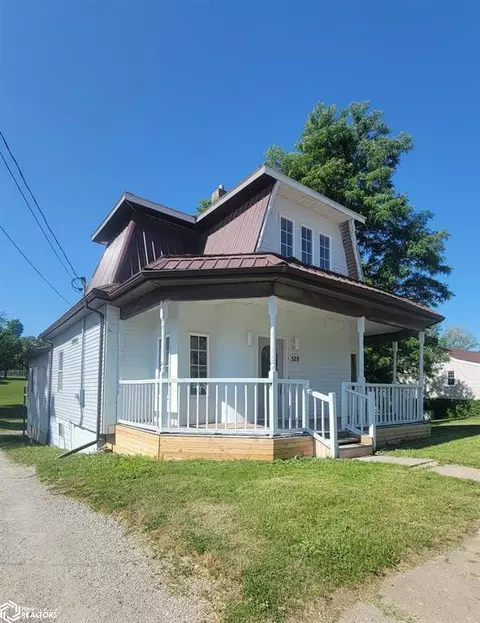 528 W Maple St, Centerville, IA 52544 photo 2