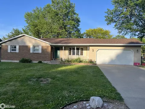 6 Schwartz Dr, Ottumwa, IA 52501