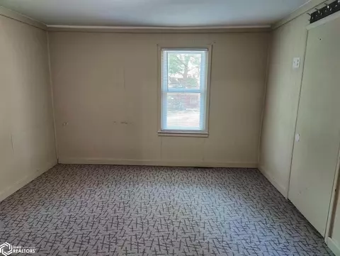 704 High St, Eldon, IA 52554 photo 18