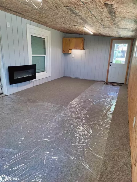 704 High St, Eldon, IA 52554 photo 10