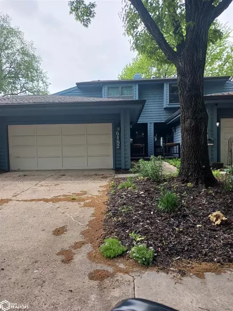 6182 Terrace Dr, Johnston, IA 50131
