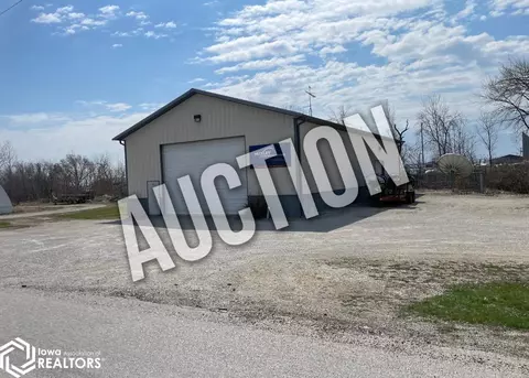 302 W Railway St, Huxley, IA 50124