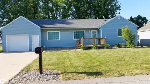 618 N Western St, Lake Mills, IA 50450