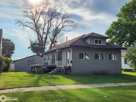 1722 S Delaware Ave, Mason City, IA 50401