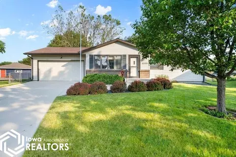3329 Jefferson Cir, Ames, IA 50010