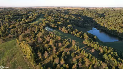 32789 407th St, Unionville, IA 52594