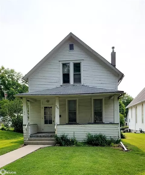538 S Leebrick St, Burlington, IA 52601