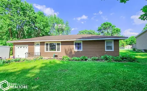 801 S Lake St, Lake Mills, IA 50450