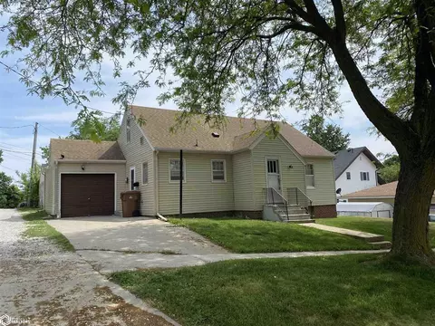 607 Broadway St, Audubon, IA 50025