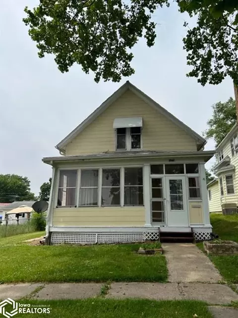 615 S Central Ave, Burlington, IA 52601