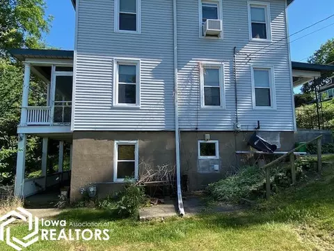 700 S Third St, Burlington, IA 52601 photo 4