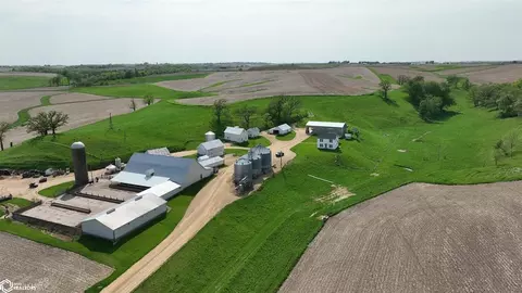1132 335th Ave, Preston, IA 52069