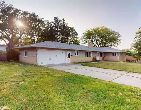 614 Fairlane St, Ida Grove, IA 51445